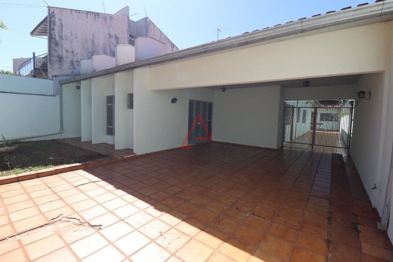 Casa com 3 quartos à venda, 413m² por R$650.000,00, Jd. Sumare - Londrina/PR