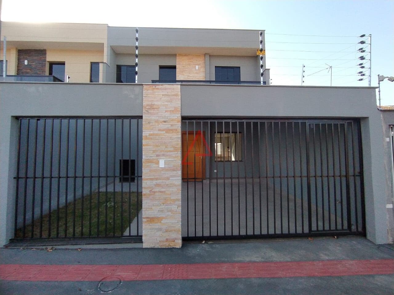 Casa com 3 quartos à Venda, 95m² por R$480.000,00, Portal dos Pioneiros, Londrina-PR