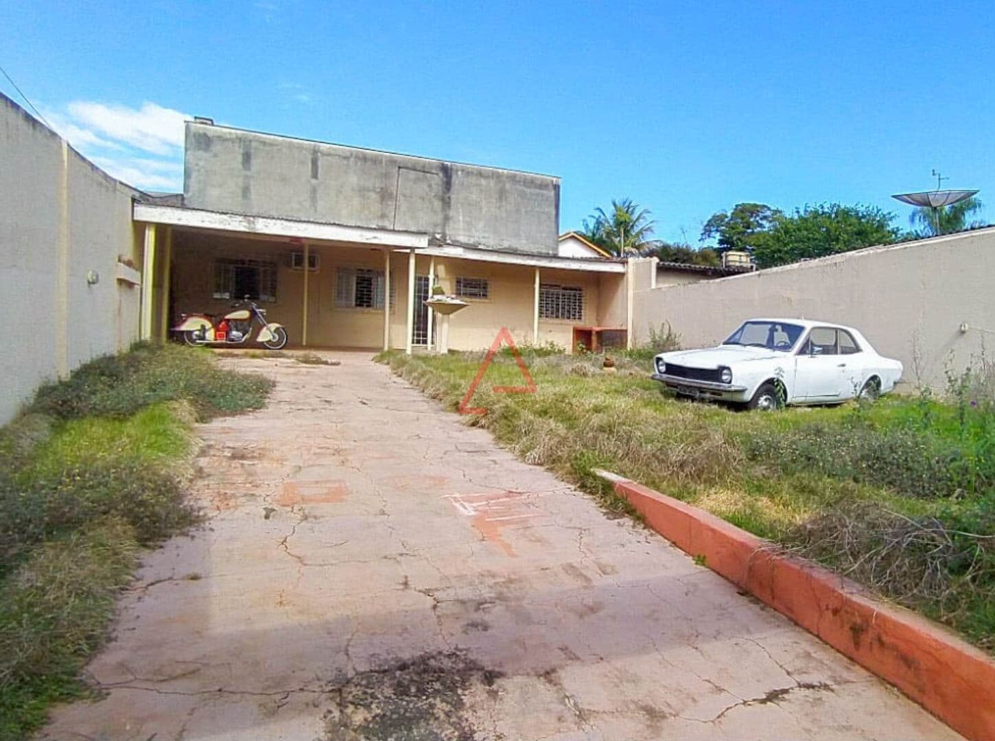 Casa com 1 dormitório à venda, 45 m² por R$ 350.000,00, Jd. Guararapes, Londrina/PR