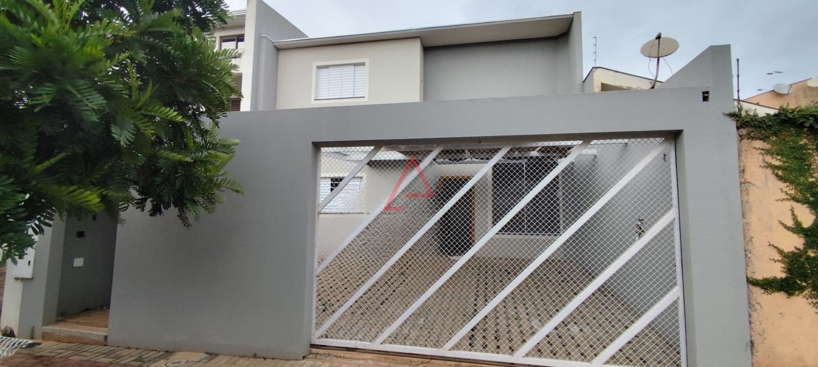 Casa Sobrado com 3 Quartos (suíte) à Venda, 118m² por R$850.000,00, Jardim Burle Marx - Londrina/PR