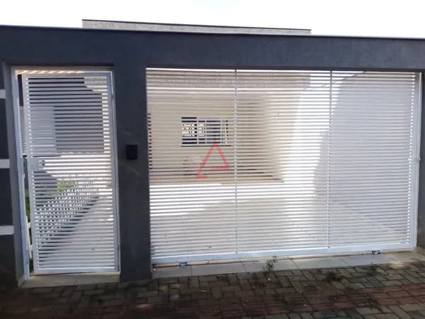 Casa com 3 Quartos e Edicula à venda, 152m² por R$650.000, Bandeirantes, Londrina-PR