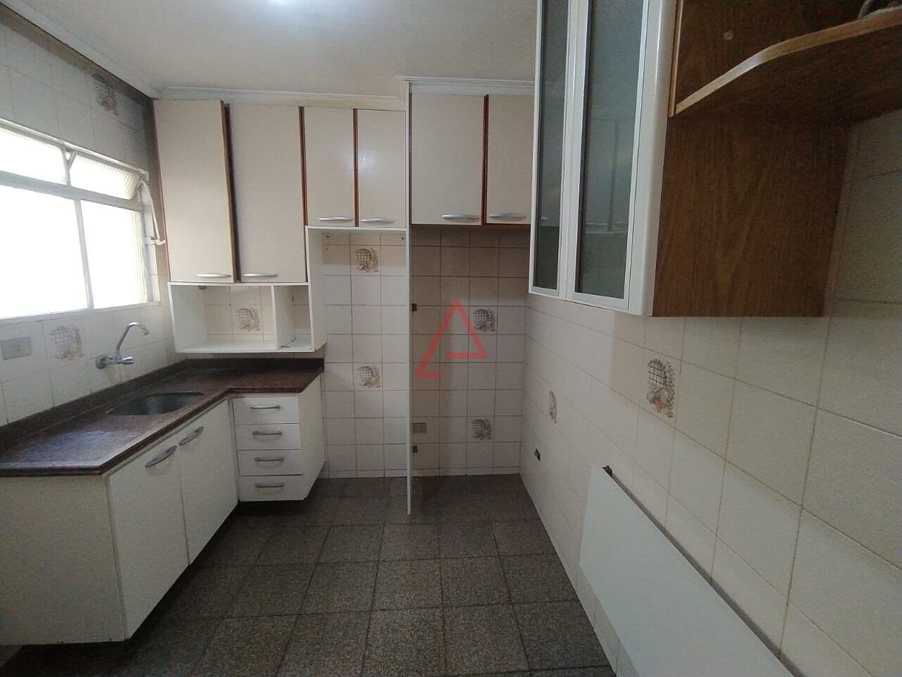Apartamento 2 quartos à Venda, 60m² por R$160.000,00, Jd. Bandeirantes, Londrina-PR