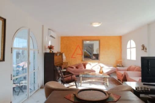 Casa Sobrado com 4 Quartos à venda, 253m² por R$1.500.000, Iguaçu, Londrina-PR
