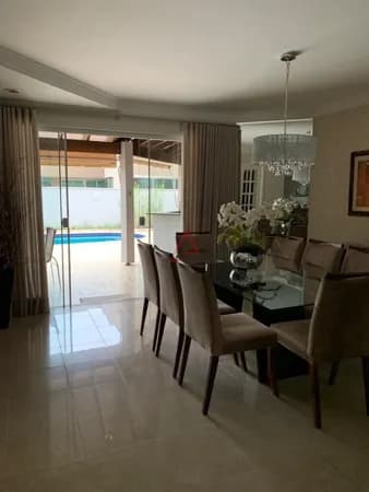 Casa Sobrado com 3 quartos (1 suíte) à Venda, 250m² por R$1.350.000,00, Parque Jamaica, Londrina-PR
