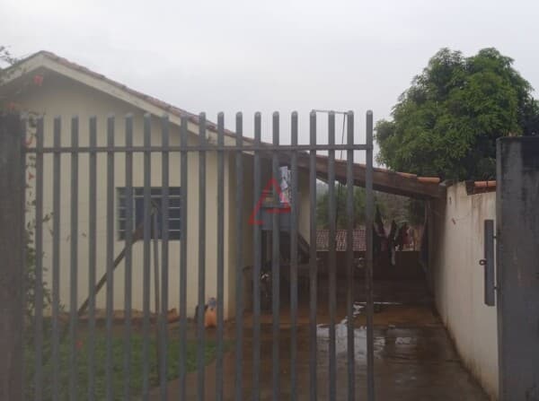 Casa com 3 dormitórios à venda por R$ 150.000,00 - Afonso Sarabia - Ibiporã/PR