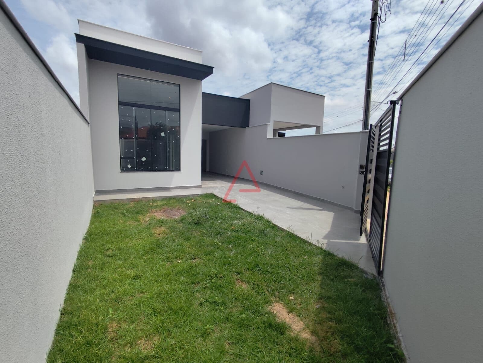 Casa com 3 Quartos à venda, 100m² por R$742.000,00, Res. Jose B Almeida, Londrina-PR