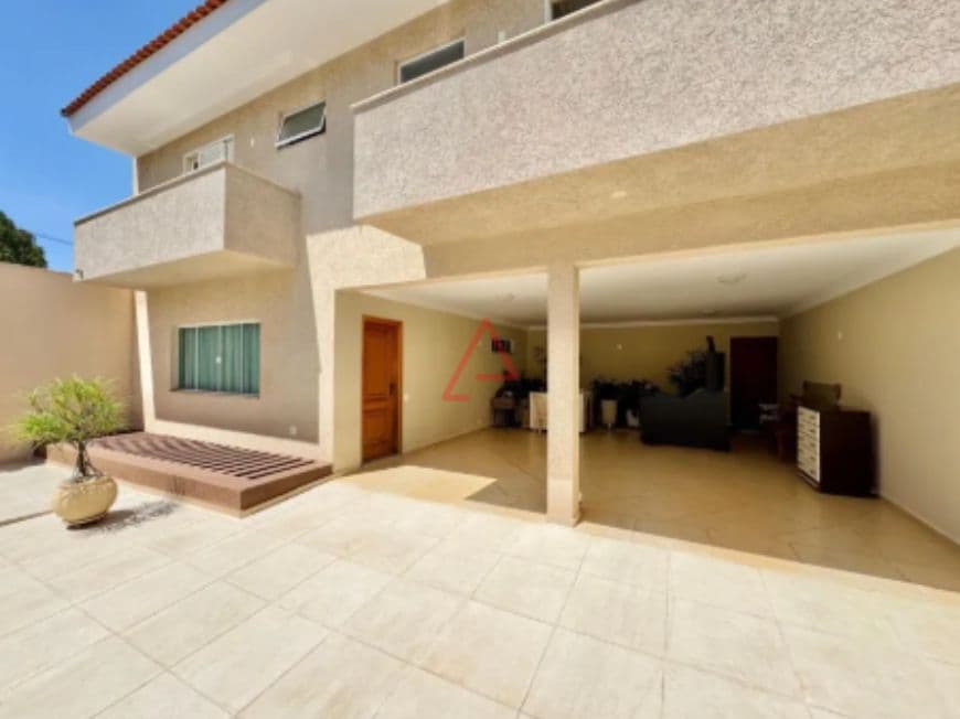 Casa Sobrado com 4 Quartos e 6 banheiros à Venda, 396 m² por R$ 2.400.000, Andrade, Londrina-PR