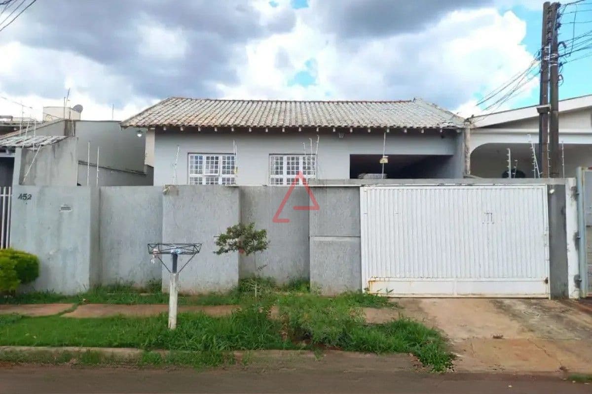 Casa com 3 Quartos à Venda, 270m² por R$650.000,00, Presidente, Londrina-PR