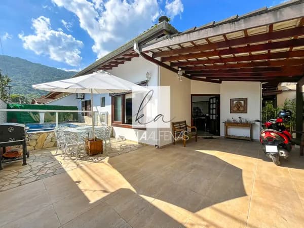 Casa com Piscina | 500m do mar