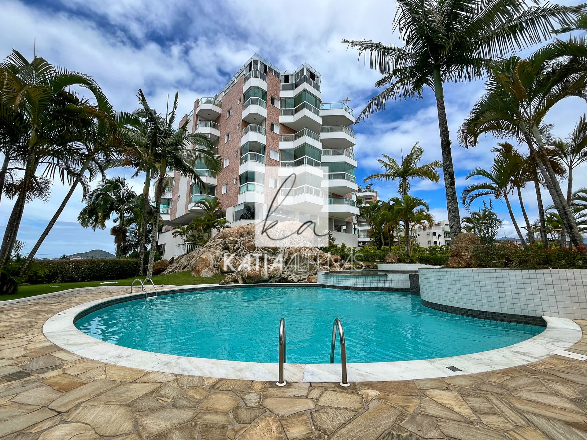 Apartamento Alto Padrão | 2 dormitórios