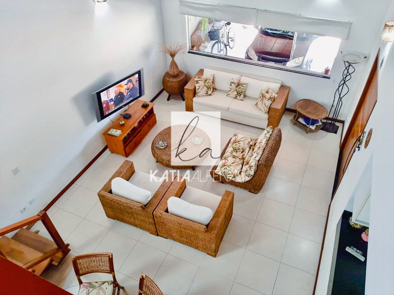 Casa com Piscina | Mobiliada