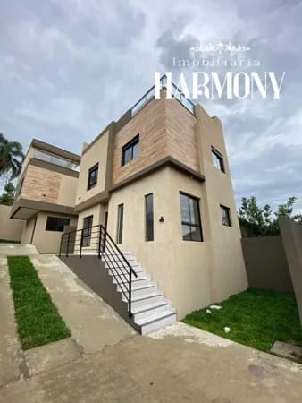 Sobrado com 3 Quartos com 154m² por R$ 900.000 - Bairro Alto