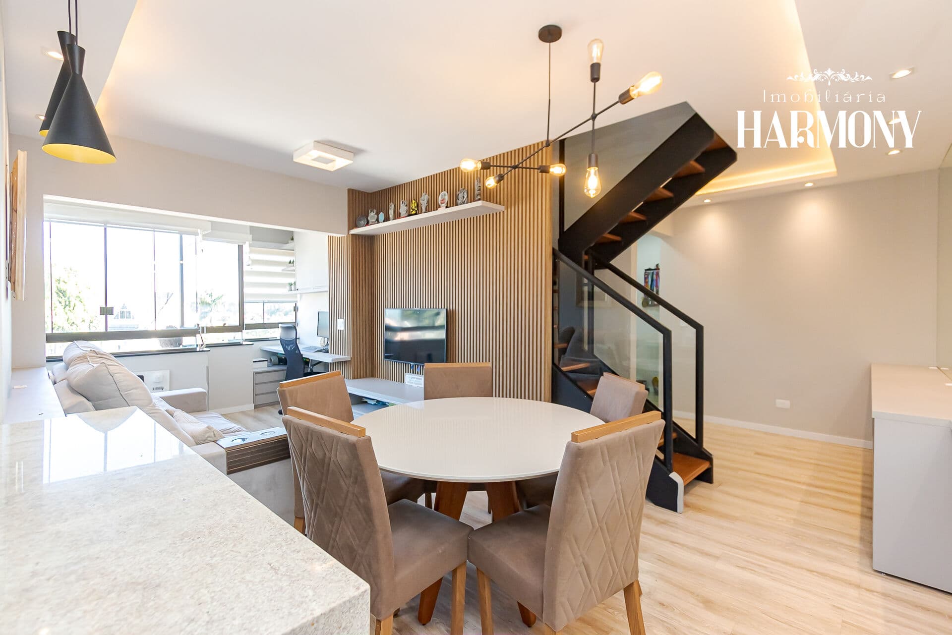Apartamento 2 quartos com suíte 100m² terraço exclusivo no Tarumã R$ 640.000