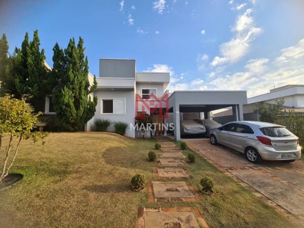Casa com 4 dormitórios à venda, 247 m² por R$ 1.300.000,00 - Flora Ville - Boituva/SP