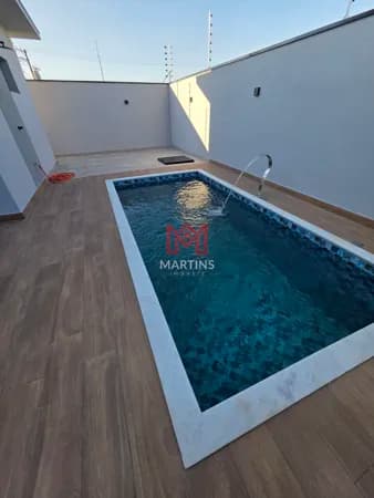 CASA À VENDA EM BAIRRO NOBRE EM BOITUVA!!