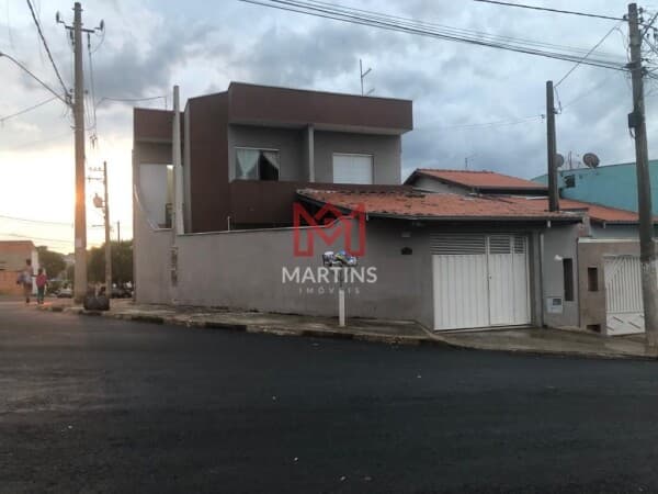 Sobrado com 2 dormitórios à venda, 279 m² por R$ 700.000,00 - Jardim Paraíso - Boituva/SP