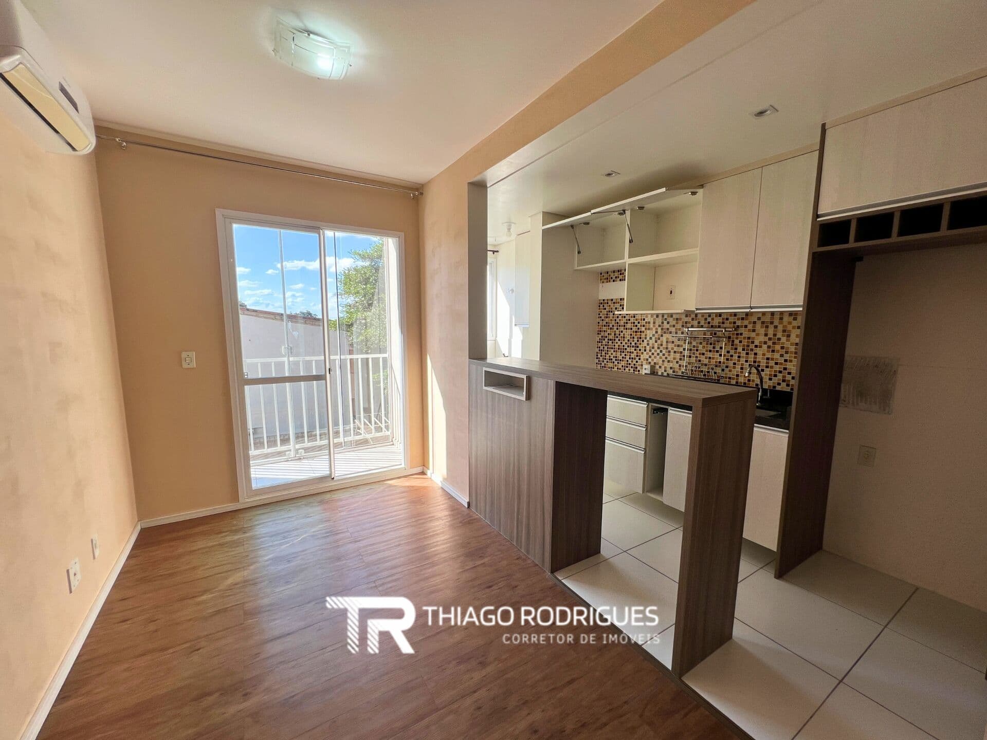 Apartamento 2 dormitórios à venda em Canoas com vaga coberta no Condomínio Toscana