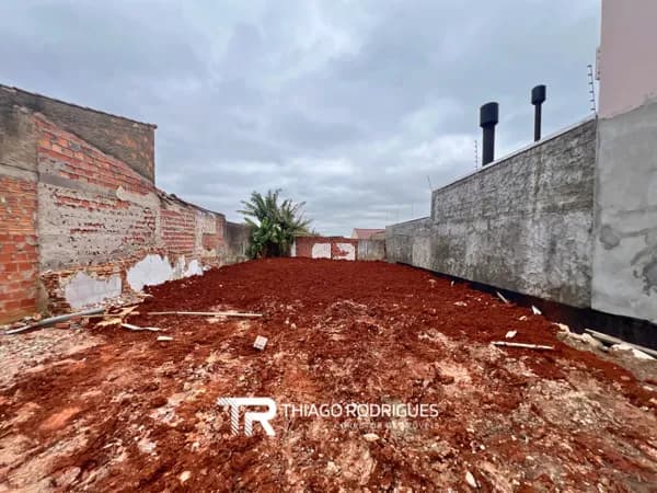 Terreno à Venda em Canoas