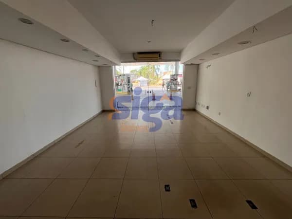 Lojas em Ponto Comercial