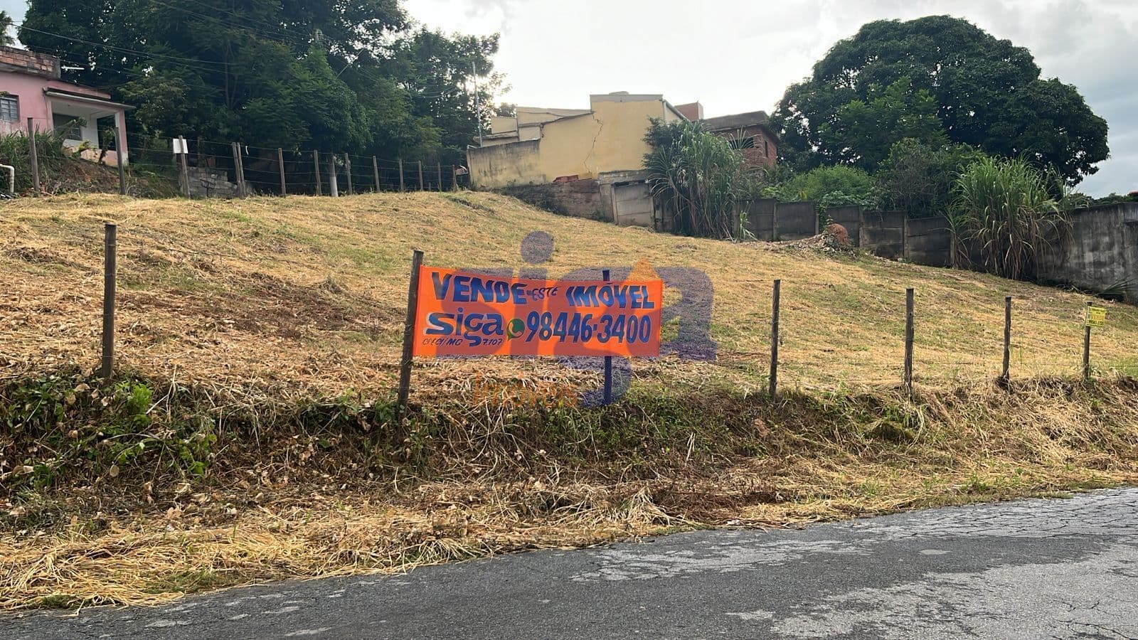 Lote bem localizado no bairro Magalhães - Pedro Leopoldo/MG