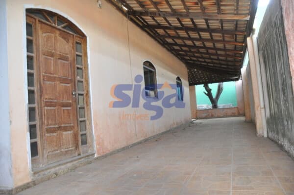 Casa com ponto comercial