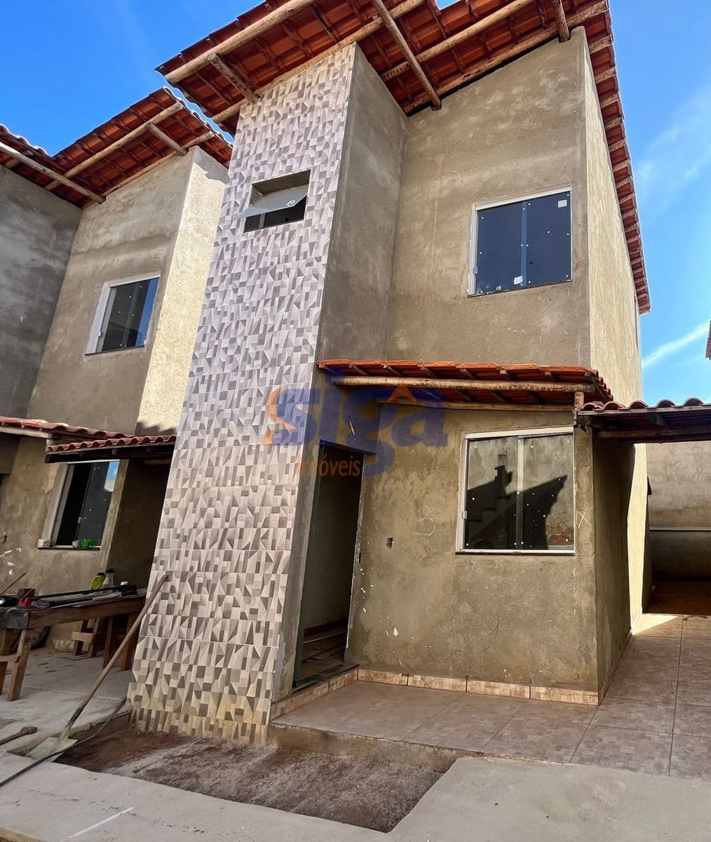 Casa Duplex em Condomínio Residencial