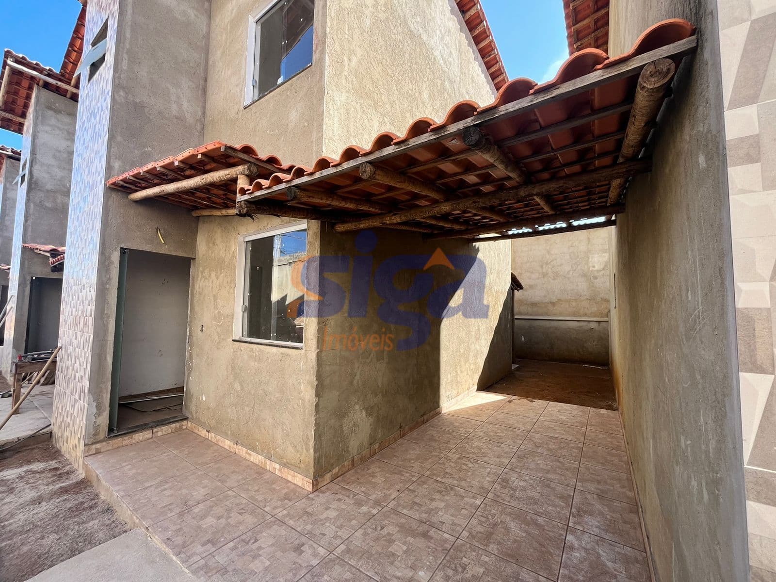 Casa Duplex em Condomínio Residencial