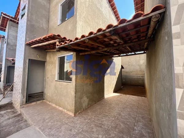 Casa Duplex em Condomínio Residencial
