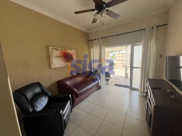 CASA EM ÓTIMA LOCALIZAÇÃO