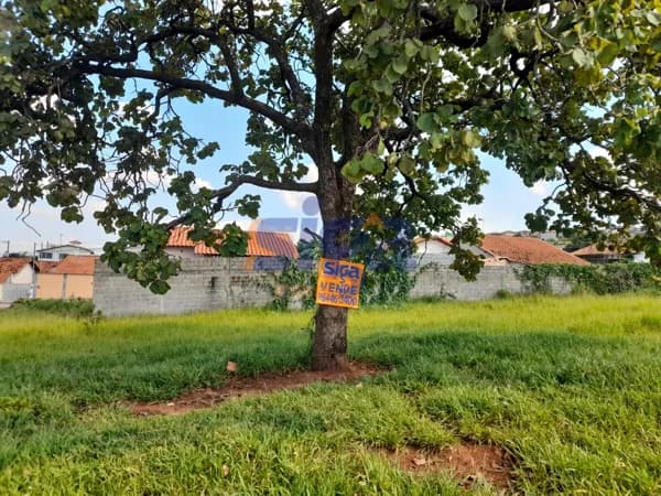 Lote bem localizado no bairro Morada dos Angicos - Pedro Leopoldo/MG