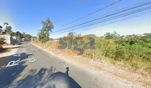 Terreno de 7.703m²