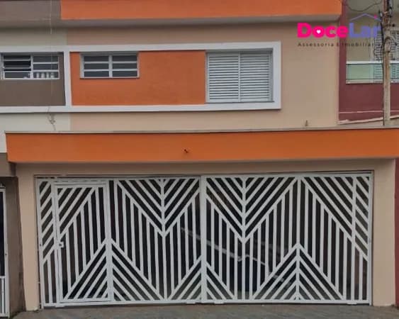Sobrado 3 dormitórios sendo 1 suíte