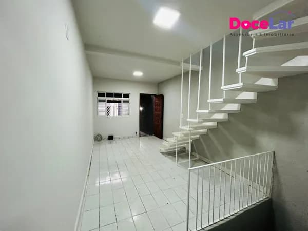 Sobrado 4 dormitórios sendo 1 suíte