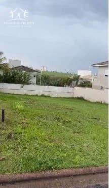Terreno em Condomínio em Nova Uberlândia Uberlândia-MG