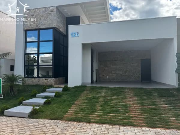 Casa de Condomínio em Uberlândia - Laranjeiras