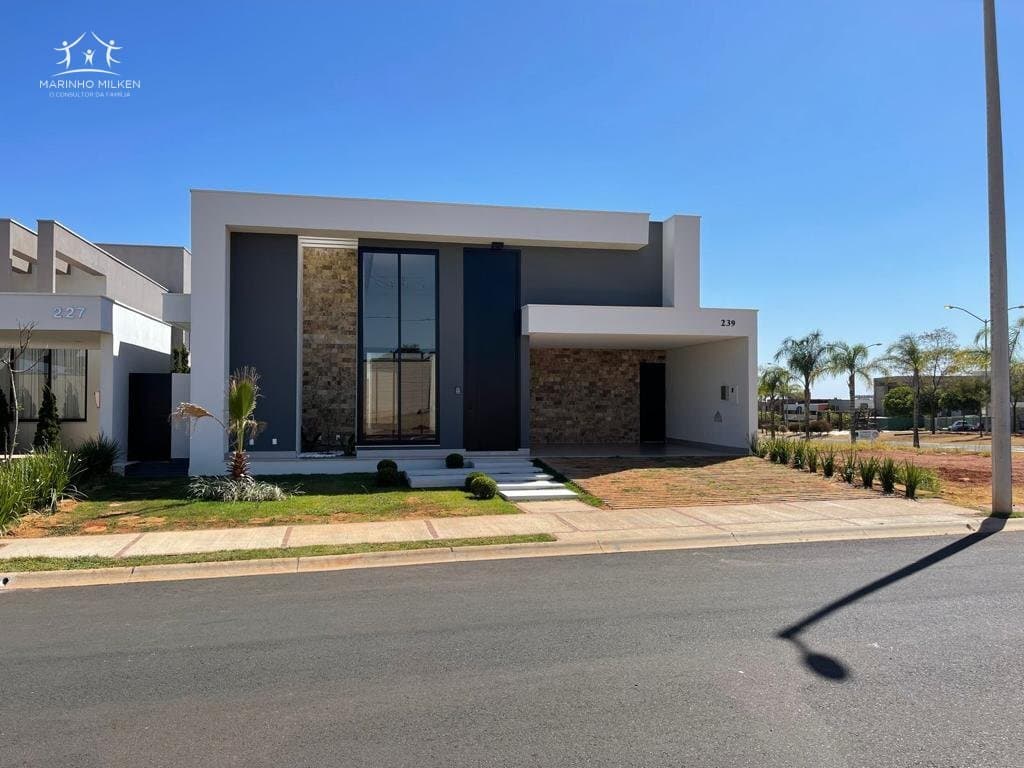 Casa em Condomínio para Venda em Shopping Park Uberlândia-MG