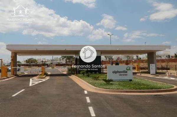 Terreno para Venda em Alto Umuarama Uberlândia-MG
