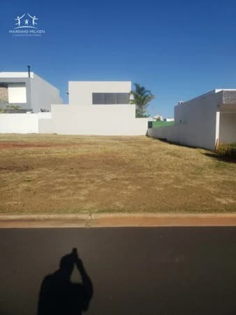Terreno para Venda em Alto Umuarama Uberlândia-MG