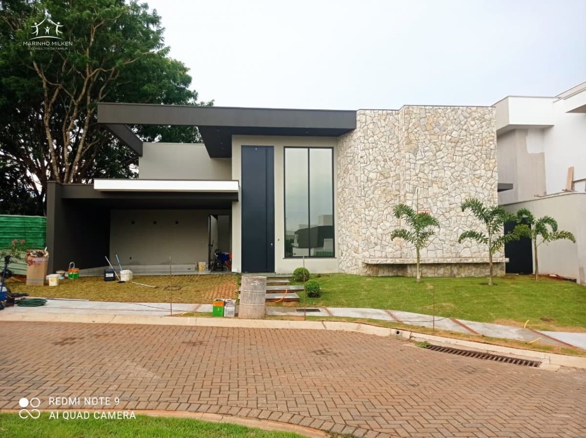 Casa em Condomínio para Venda em Parque São Jorge I Uberlândia-MG