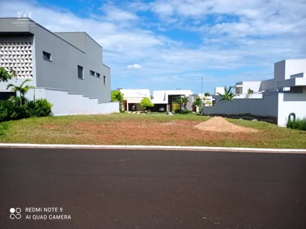 Terreno em Condomínio para Venda em Nova Uberlândia Uberlândia-MG