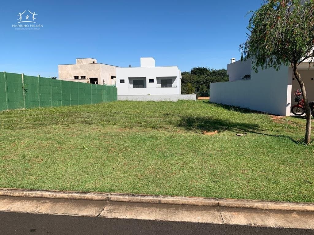 Terreno em Condomínio para Venda em Alto Umuarama Uberlândia-MG