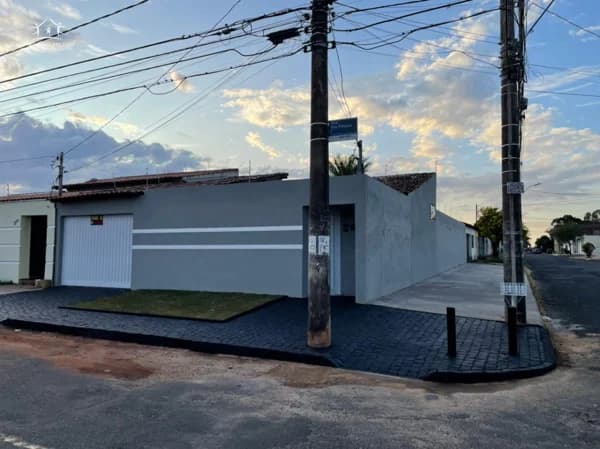 Casa Linear para Venda em Cidade Jardim Uberlândia-MG