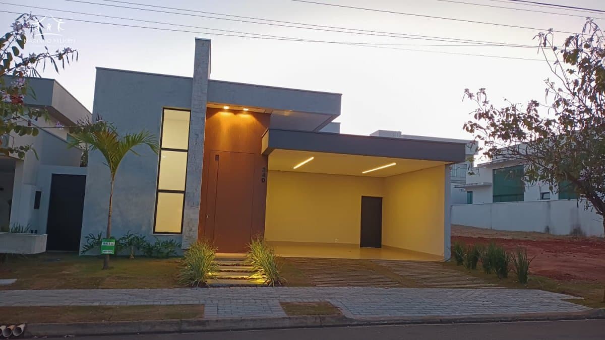 Casa em Condomínio para Venda em Parque São Jorge I Uberlândia-MG