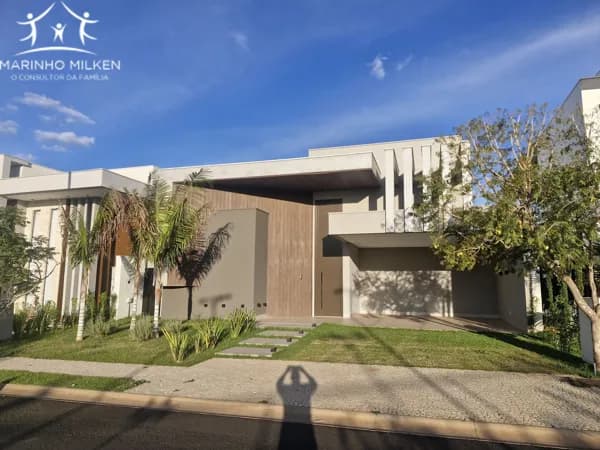 Casa de Condomínio em Uberlândia - Nova Uberlândia