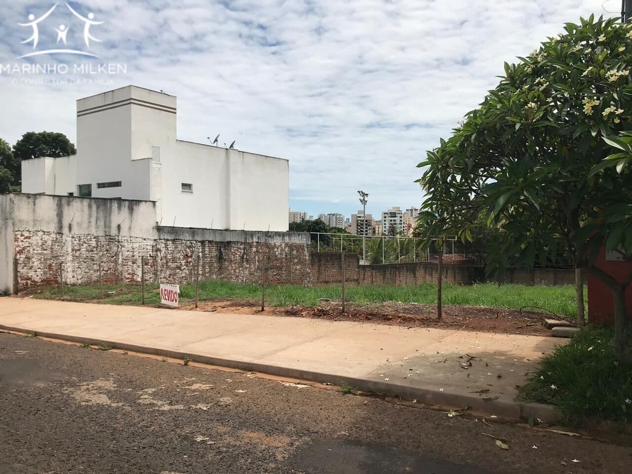 Lote/Terreno em Uberlândia - Cidade Jardim