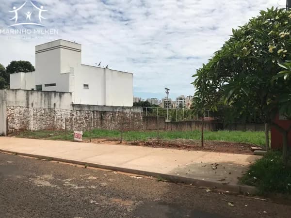 Lote/Terreno em Uberlândia - Cidade Jardim