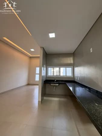 Seu Novo Lar no Alto Santa Mônica – Casa Planejada com Suíte e Cozinha Americana