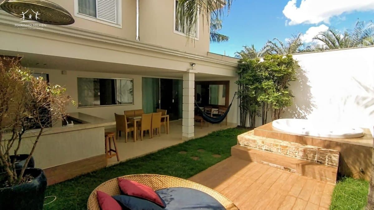 Casa em Condomínio para Venda em Jardim Karaíba Uberlândia-MG
