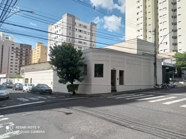 Casa Alto Padrão para Venda em Fundinho Uberlândia-MG