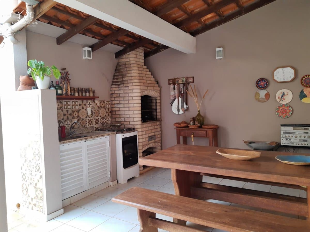 Casa Alto Padrão para Venda em Jardim das Acácias Uberlândia-MG
